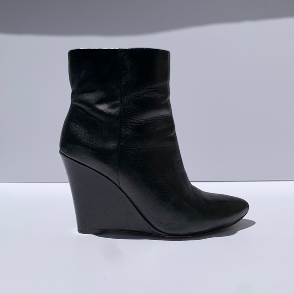 Ann Taylor | Shoes | Ann Taylor Wedge 